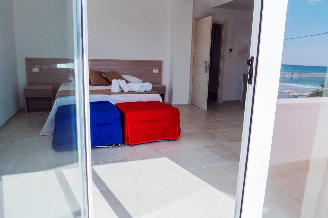 B&B A Un Passo Dal Mare Torre Canne Eksteriør bilde